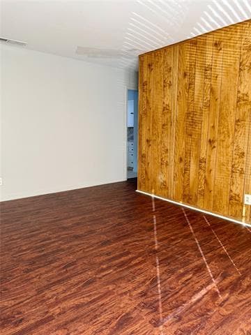 Foto del edificio - 5310 Laguna Dr