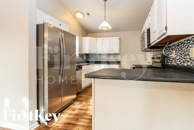 Foto del edificio - 8258 Pleasant Tree Ct