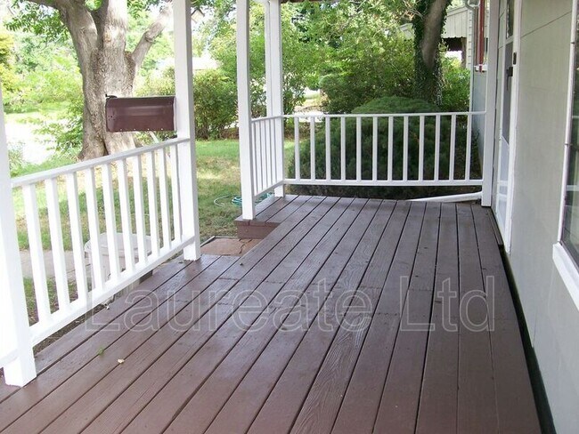 Foto del edificio - 1818 S Dahlia St