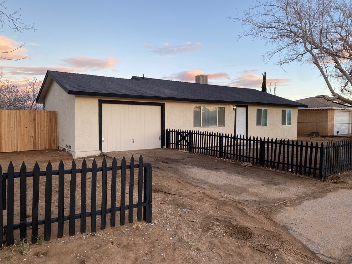 18215 Cherimoya Rd, Adelanto, CA 92301 House Rental in Adelanto, CA