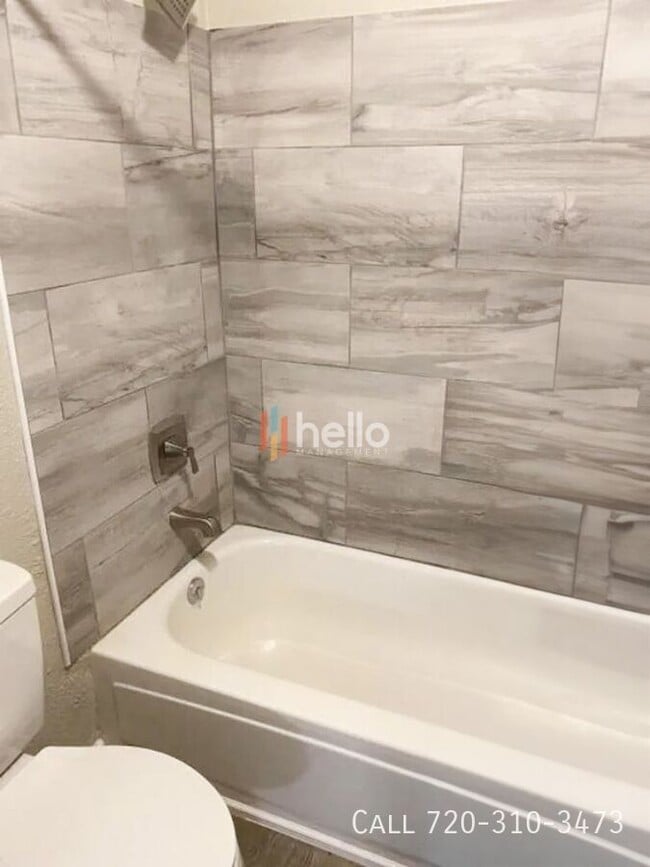 Foto del edificio - 1431 E Evans Ave