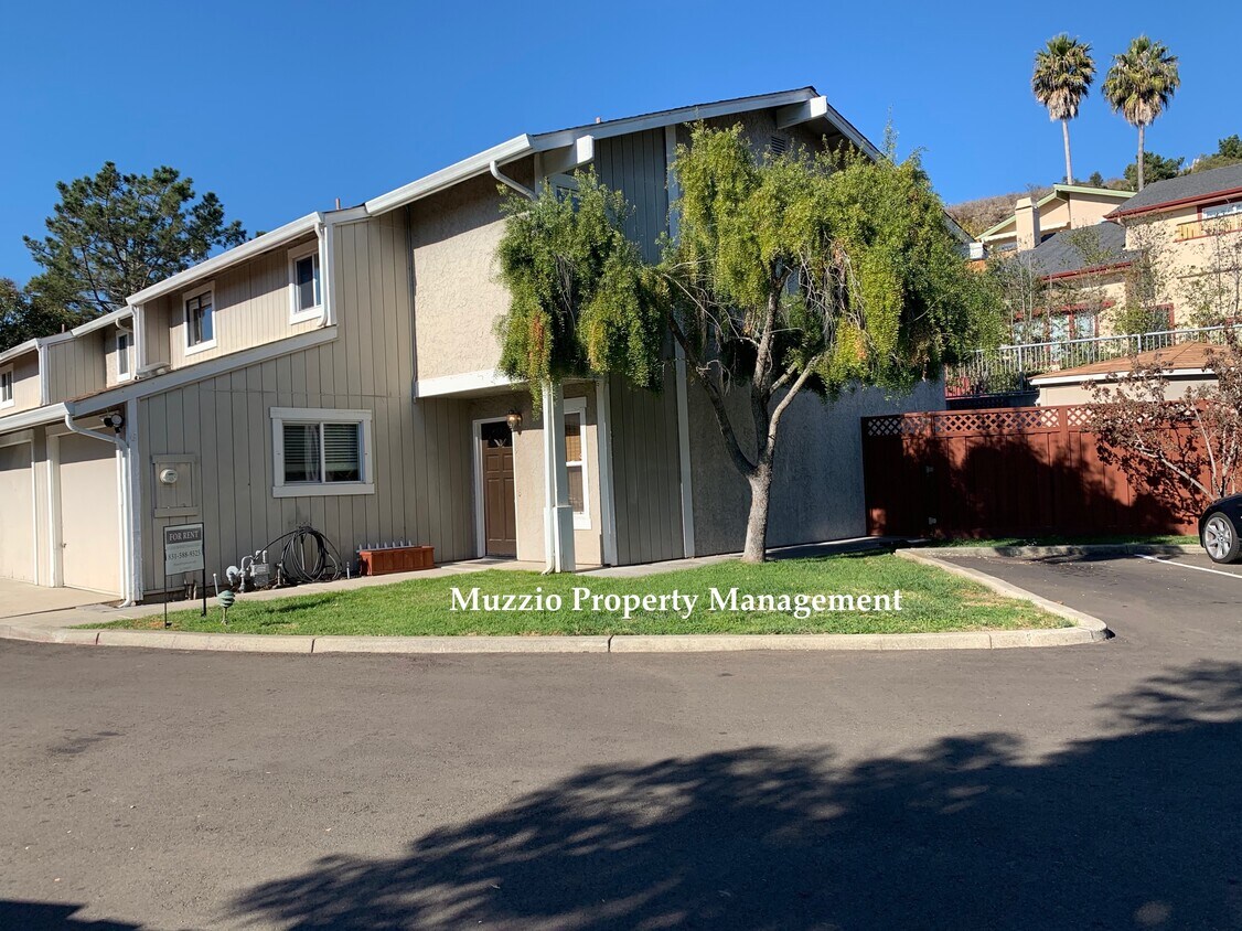 3360 Houts Dr, Santa Cruz, CA 95065 Townhouse for Rent in Santa Cruz