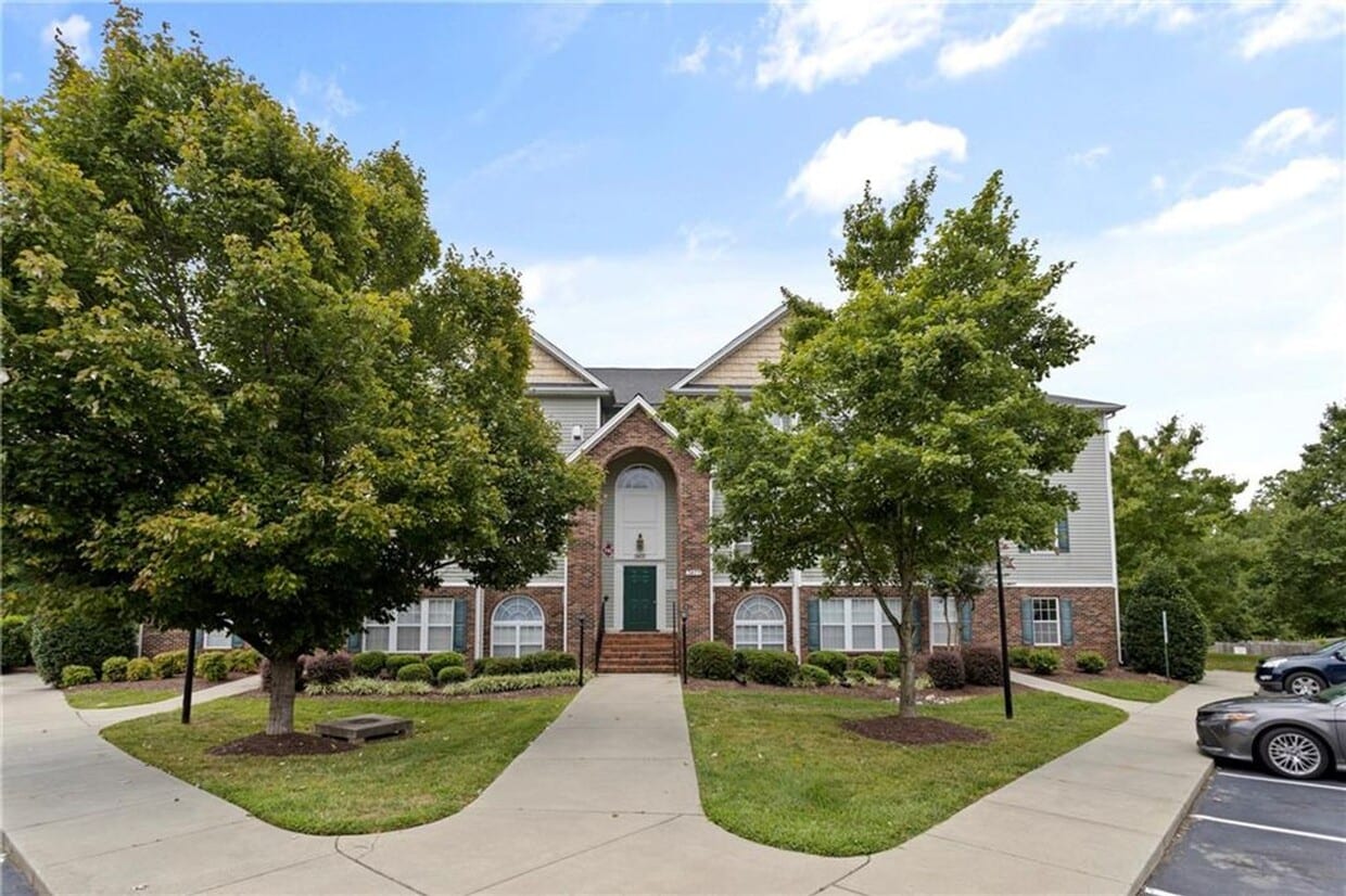 34731B Forestdale Dr, Burlington, NC 27215 Condo for Rent in