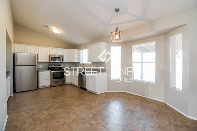 Building Photo - REDUCED- Charming 4 Bedroom in Mesa!