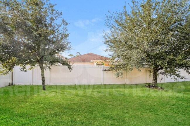 Foto del edificio - Avaiable now!