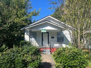 Building Photo - 1812 S Martin St