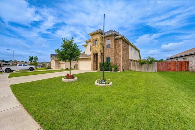 Building Photo - 30434 Butternut Oak Ln
