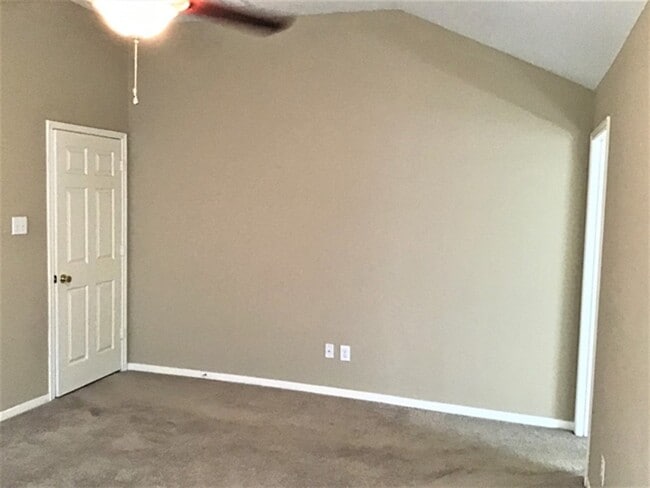 Building Photo - 16843 Blackberry Lily Ln