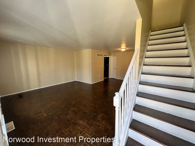 Building Photo - 3 br, 1 bath House - 2979 Fourtowers Drive