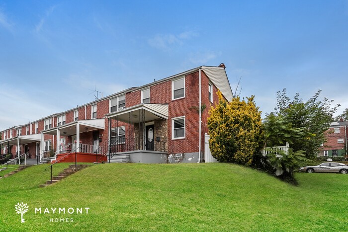 Foto del edificio - Charming End-Unit Townhome