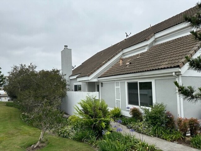 Foto del edificio - Seagate Lagoons: Remodeled 4 Bedroom 3 Bat...