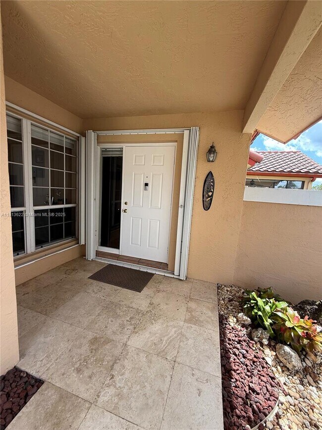 Foto del edificio - 10362 NW 46th Terrace