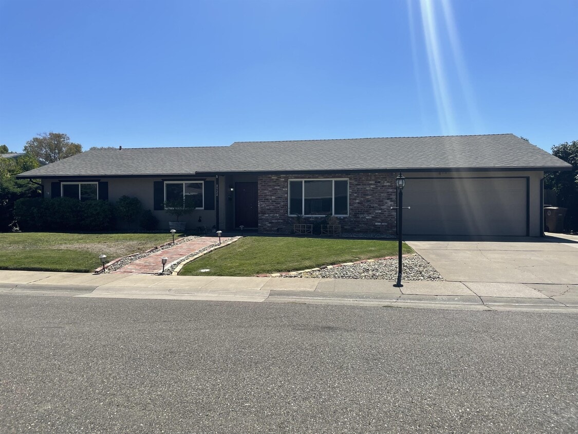 8924 Grovetree Way, Elk Grove, CA 95624 House for Rent in Elk Grove