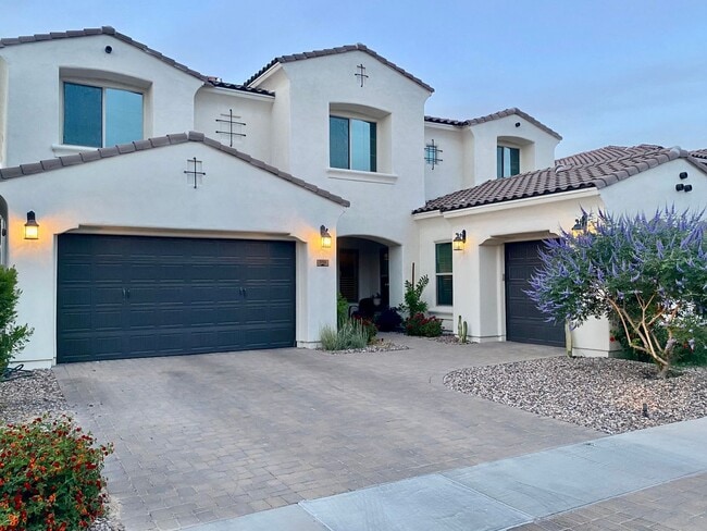 Building Photo - Coming Soon: Gorgeous 5bed/4 bath with Ove...