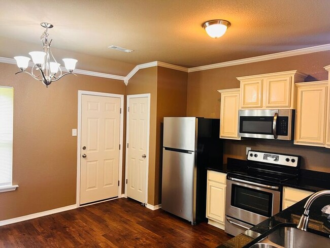 Building Photo - 1137 Meadows Edge Dr