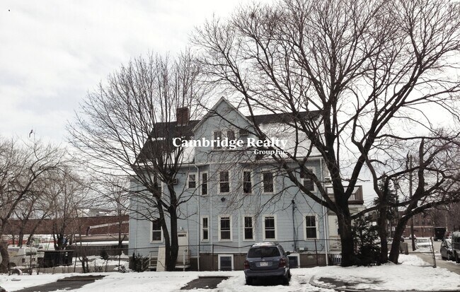 Building Photo - 35 Faneuil St