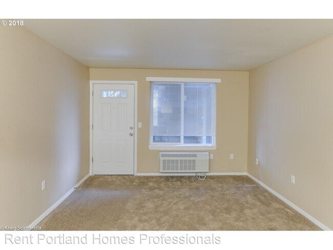 Foto del edificio - 1 br, 1 bath House - 10345 NE Clackamas St...
