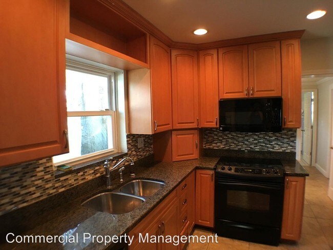 Building Photo - 3 br, 2 bath House - 3412 S Omar Ave