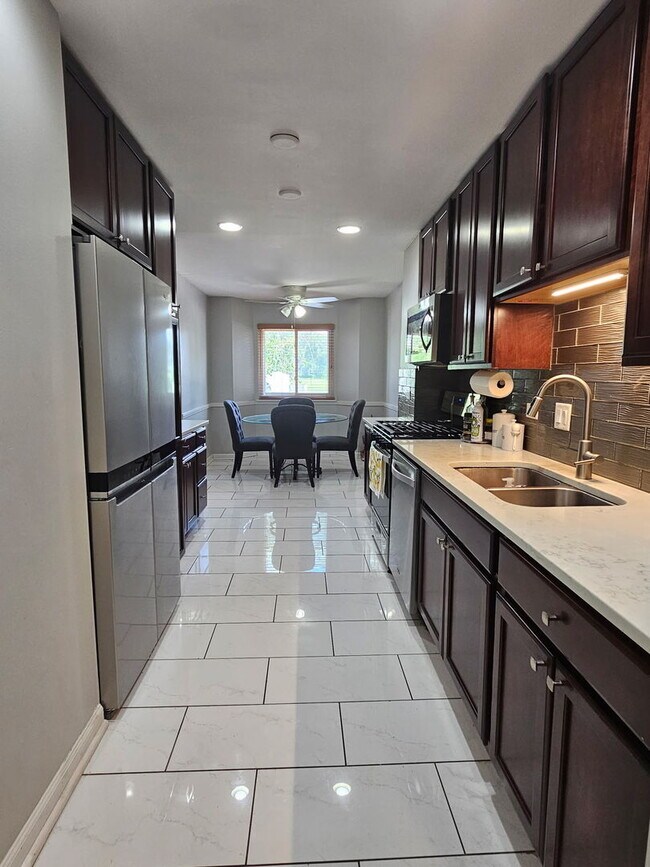 Foto del edificio - 23W434 Greenbriar Dr