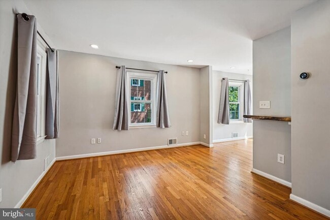 Building Photo - 2709 Albemarle Dr