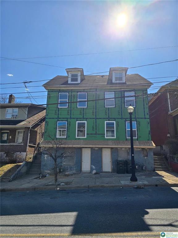 Building Photo - 1288 E 4th St