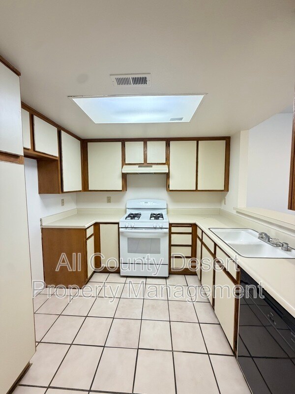 Foto del edificio - 74350 Magnesia Falls Dr