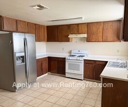 Building Photo - 5827 Bagley Ave