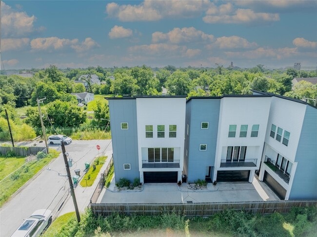 Foto del edificio - 4124 Buck St