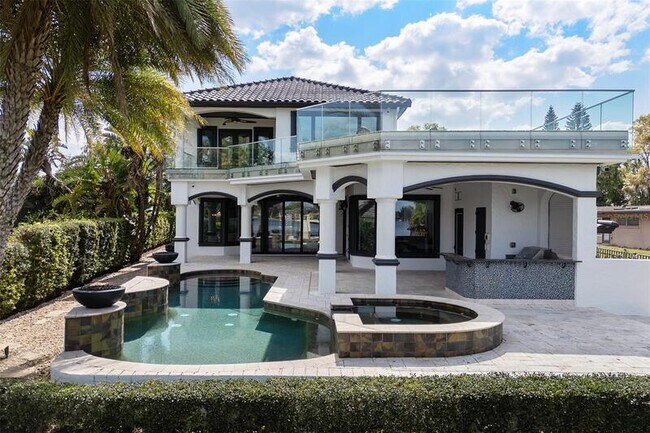 Photo - 801 W 2nd Ave House