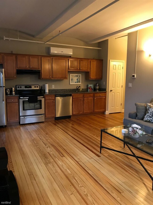 Building Photo - 1 br, 1 bath Apartment - 2920 5th Ave # 005