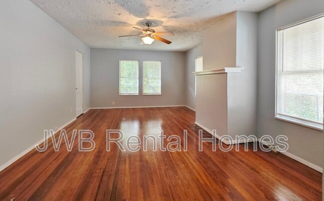 Building Photo - 2941 Selma St