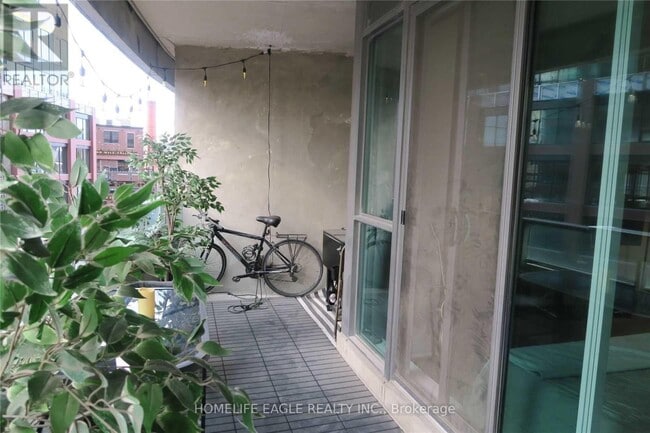 Photo du bâtiment - 150 E Liberty St