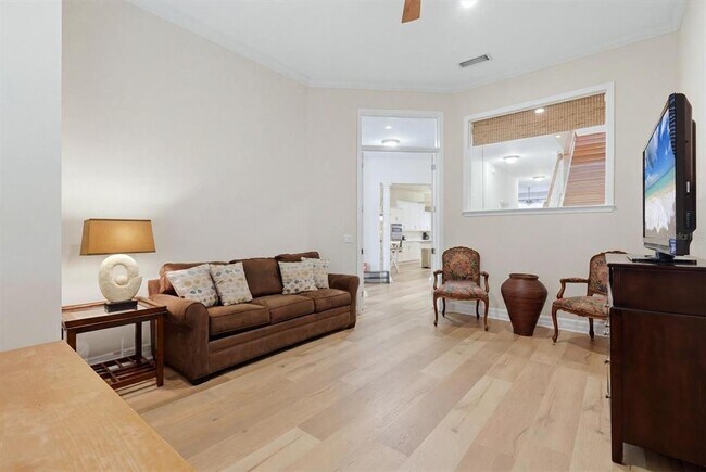 Building Photo - 3409 54th Dr W
