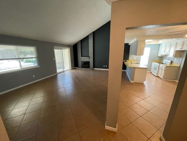 Foto del edificio - Roseville 3 bedroom
