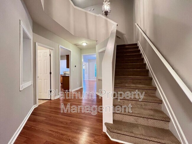 Building Photo - 4959 Berkeley Run Dr NW