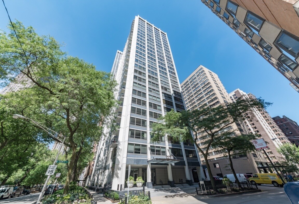 Foto principal - 222 E Pearson St