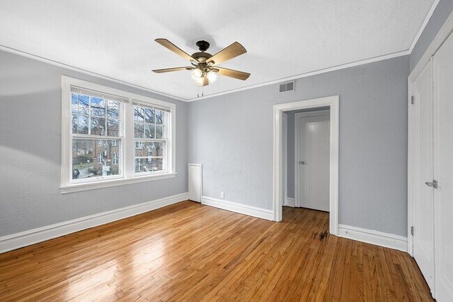 Foto del edificio - 1240-72 Hawthorne Pl