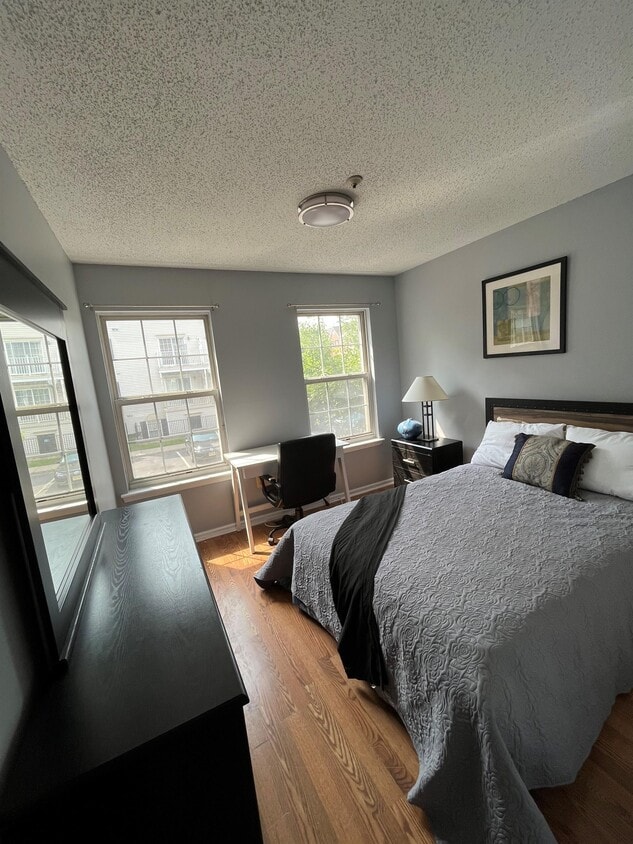 Photo - 1 Cornerstone Ln (Newark, NJ)