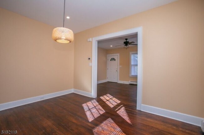 Building Photo - 67 Oakridge Rd