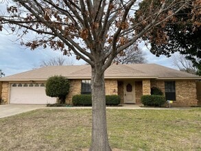 Building Photo - 1928 Big Bend Dr