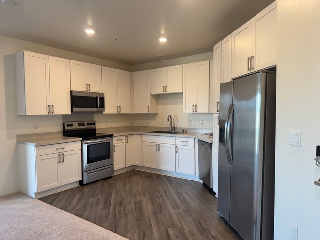 Foto del edificio - Charming 1-Bedroom/1-Bath - $2617.80 Located in Kohina at Ho'opili