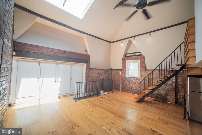 Foto del edificio - 2101 Cypress St