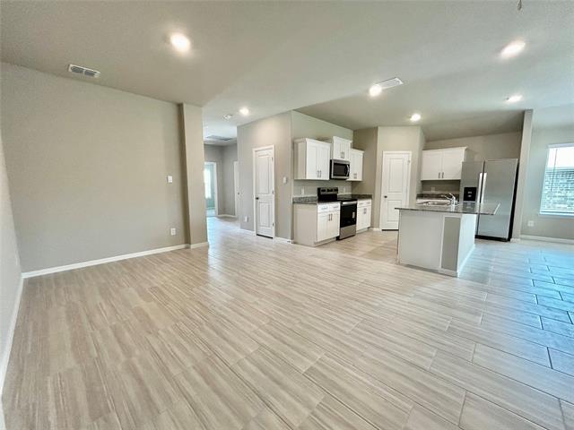 Foto del edificio - 16432 Severn Ln