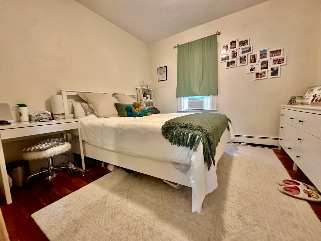 Foto principal - 12-14 Marcella St. Unit 2