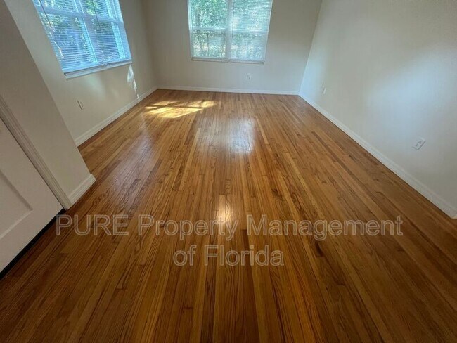 Foto del edificio - 1222 SE 3rd St