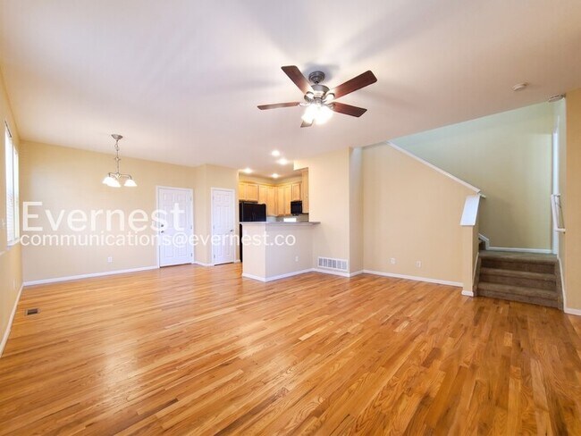 Foto del edificio - 8964 E 29th Pl