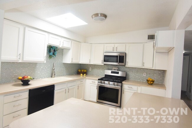 Building Photo - 941 S Baylor Dr