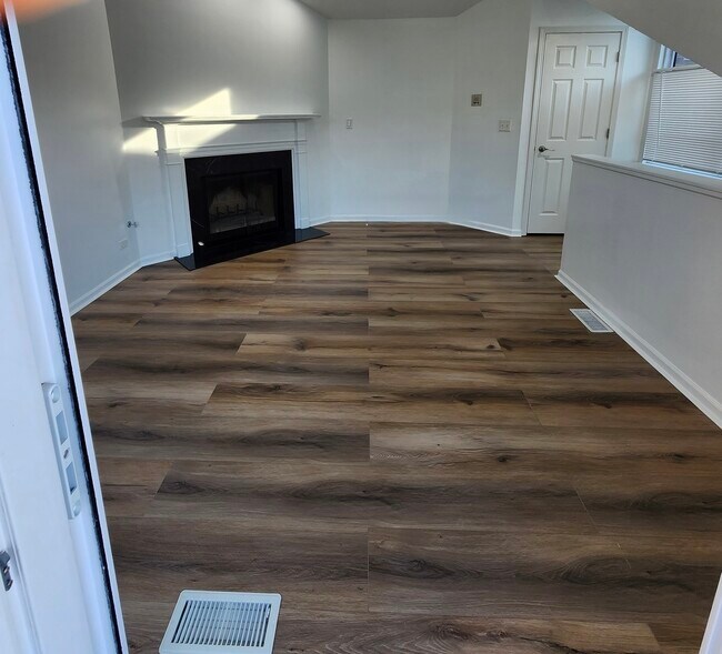 Foto del edificio - 1077 Courtland Dr