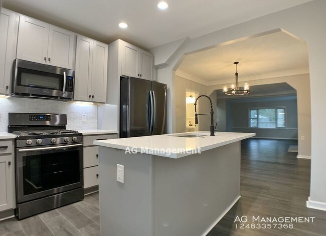 Building Photo - 1401 Midland Blvd