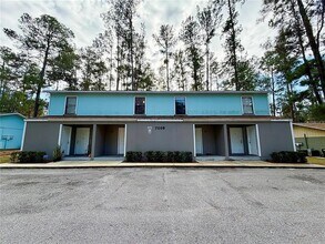 Building Photo - 7209 SW 45th Pl